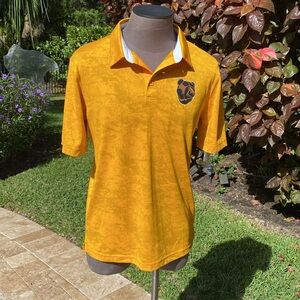 Men’s size L Boston Bruins polo